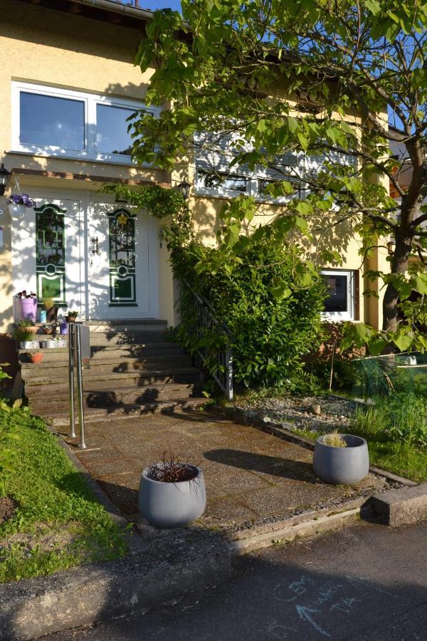 Frickenhausen  Cozy Apartment Dana מראה חיצוני תמונה